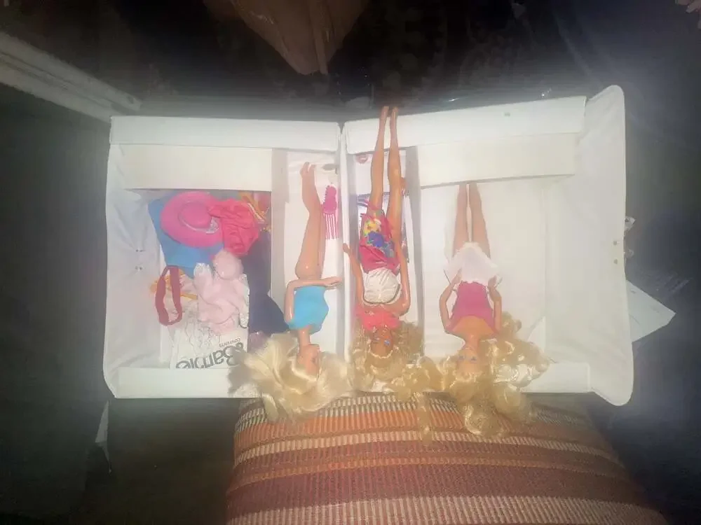 Vintage 1982 Mattel Barbie Fashion Doll Trunk Carrying Case